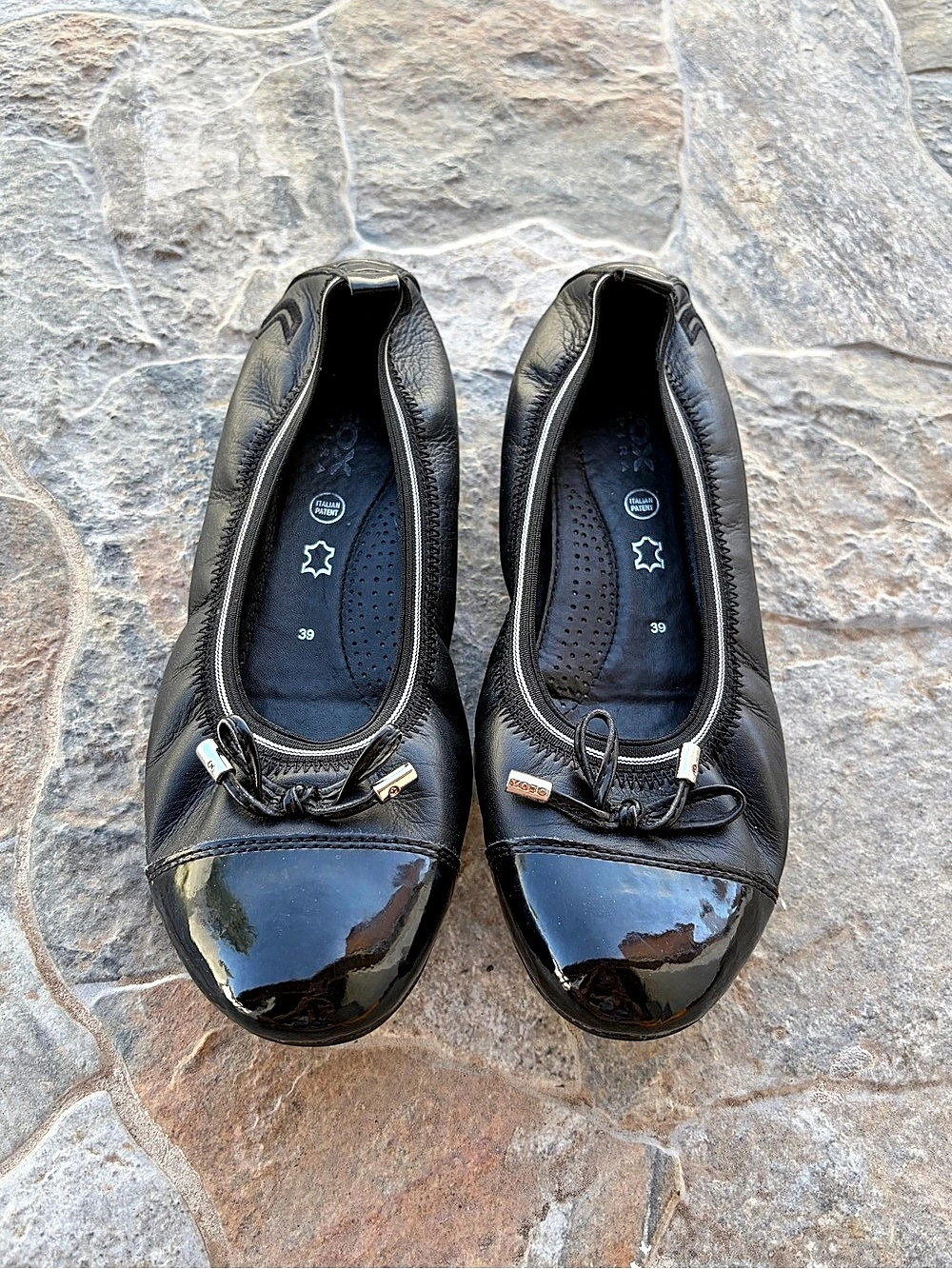 Geox Respira Black Leather Flats EU 39